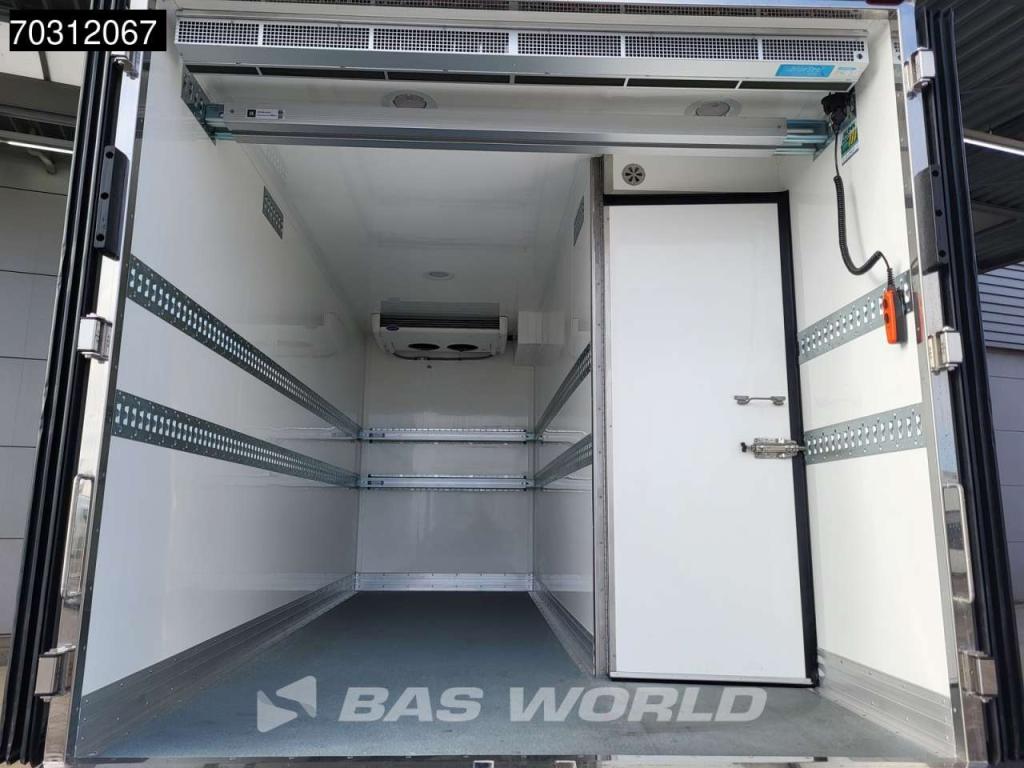 Iveco Daily For rent in Germany from €3.795 per month Cruise control Foto 8