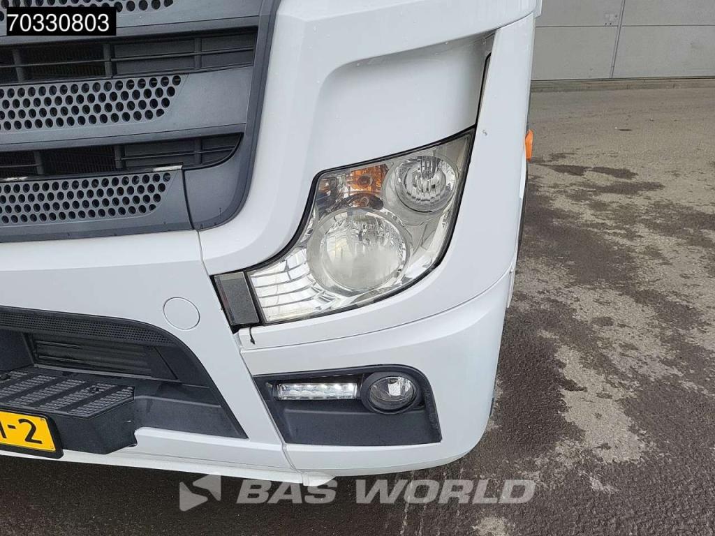 Mercedes-Benz Actros 1843 4X2 BigSpace NL-Truck Retarder 2x Tanks Foto 7