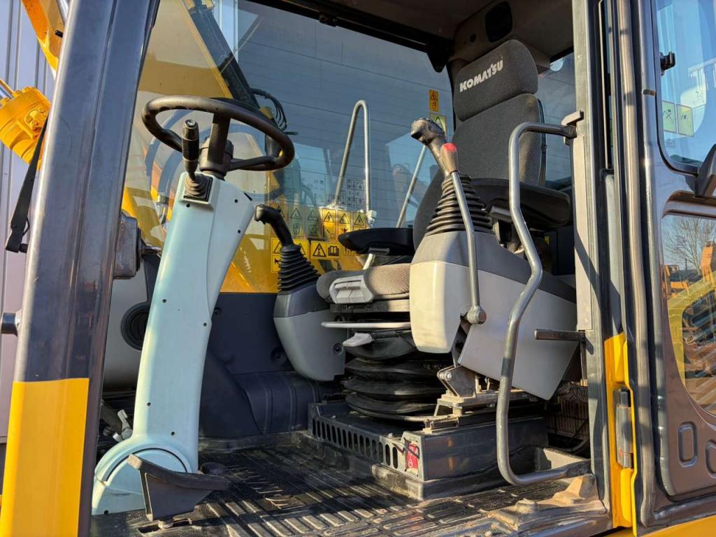 Komatsu PW148-10 Foto 14