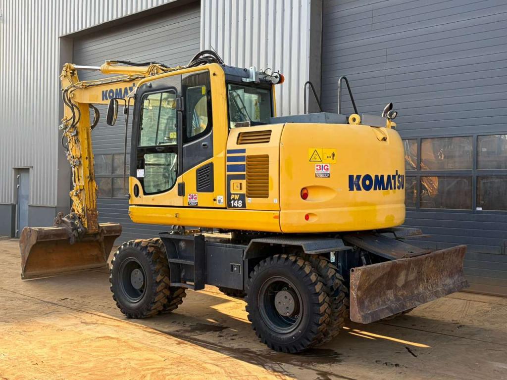 Komatsu PW148-10 Foto 3