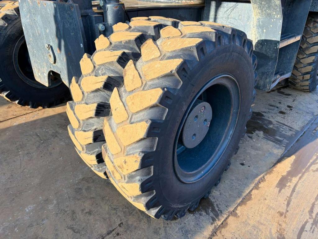 Komatsu PW148-10 Foto 9