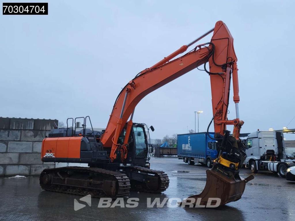Hitachi ZX300 LC -6 Foto 8