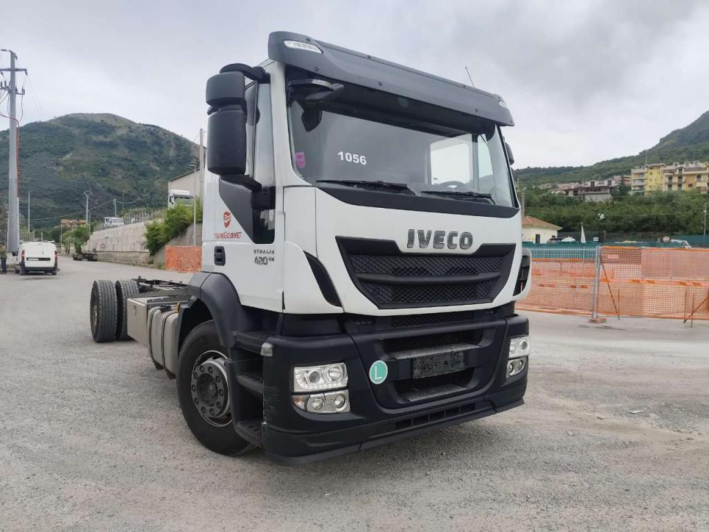 Iveco STRALIS HI-STREET AD190S42 Foto 25