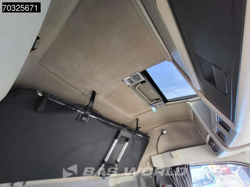 Volvo FH 460 4X2 2x Tanks Standklima Foto 26