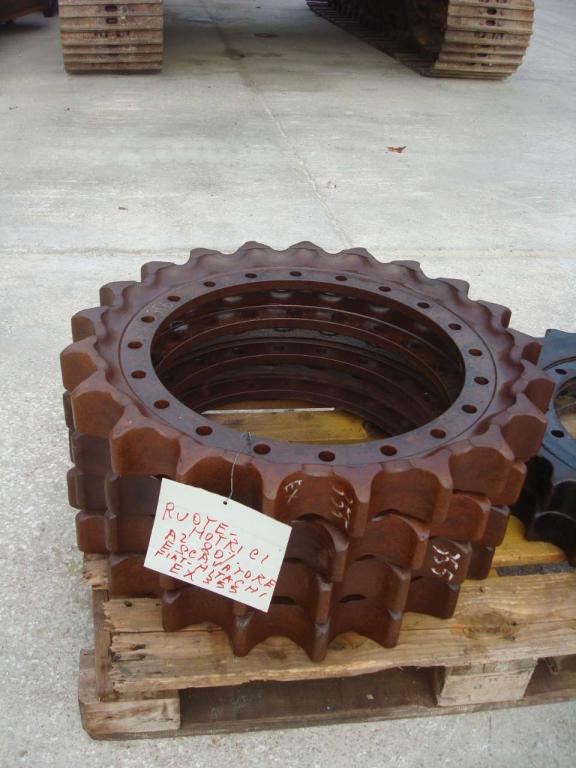 Ruota motrice per Fiat Hitachi EX 355 Foto 1