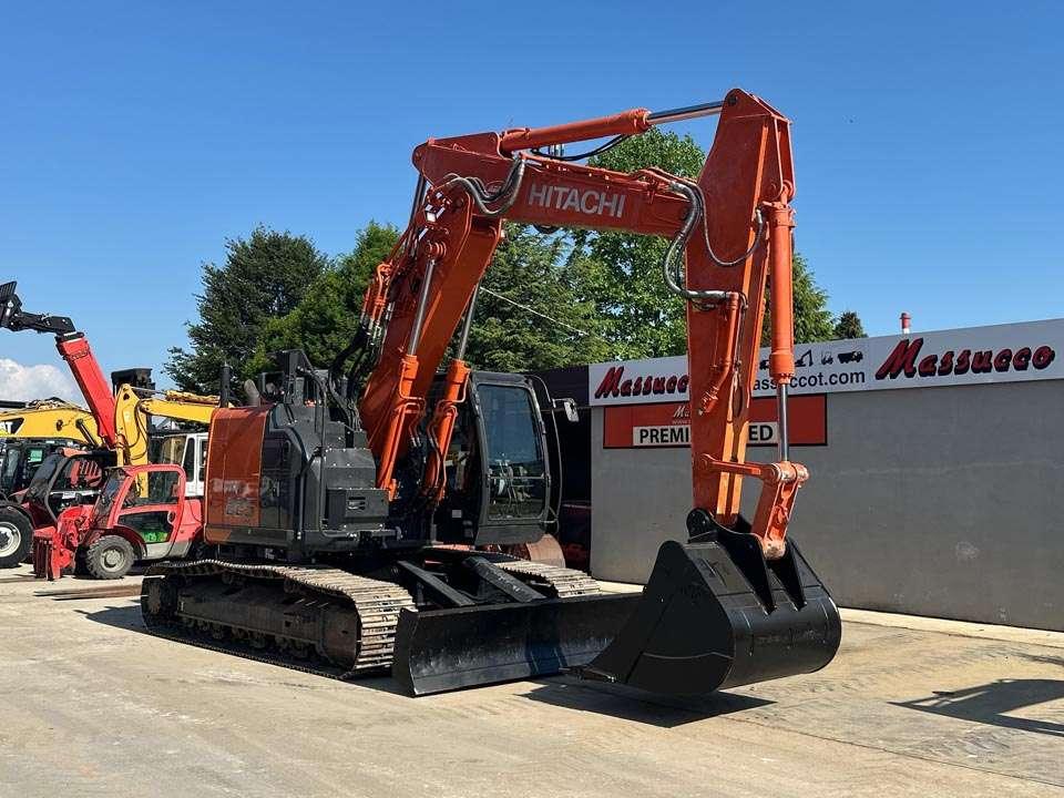 Hitachi ZX225USLC-6 Foto 21