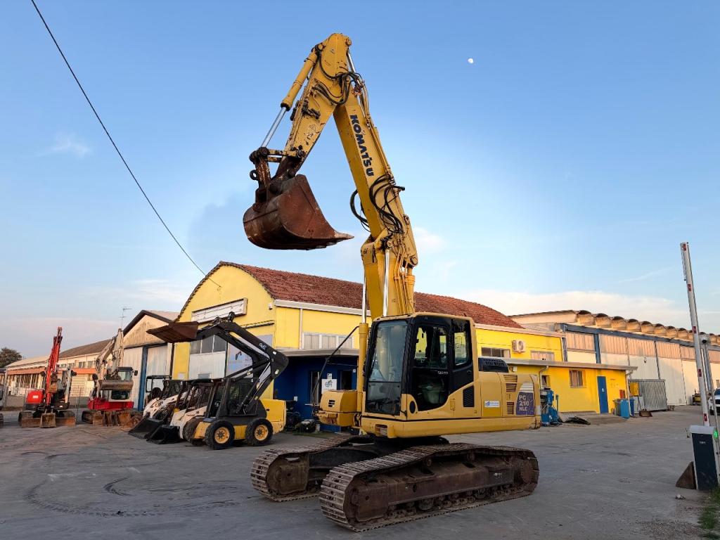 Komatsu PC210NLC-8 Foto 1