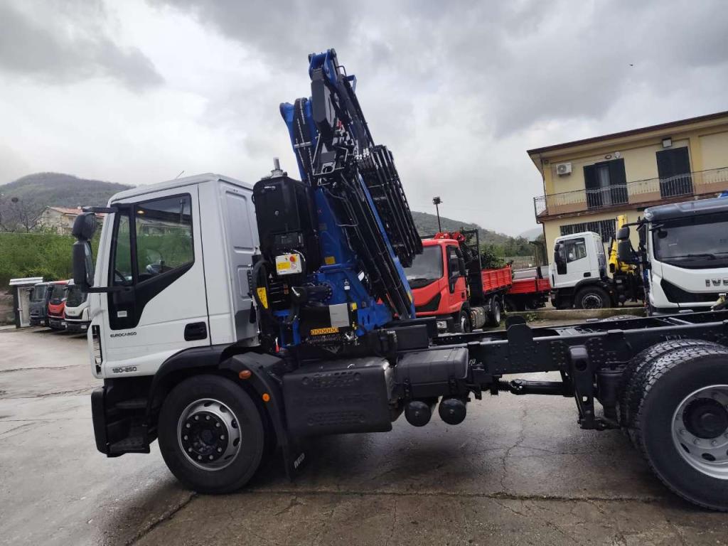 Iveco EUROCARGO 180-250 Foto 13