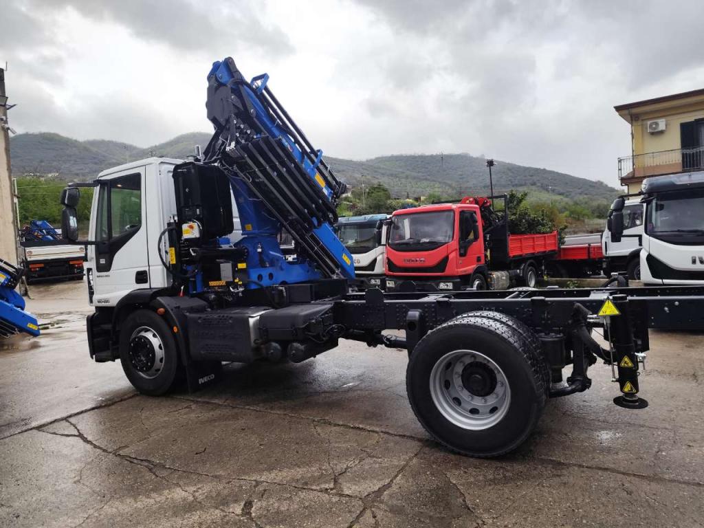 Iveco EUROCARGO 180-250 Foto 15