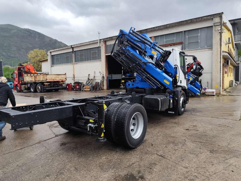 Iveco EUROCARGO 180-250 Foto 26