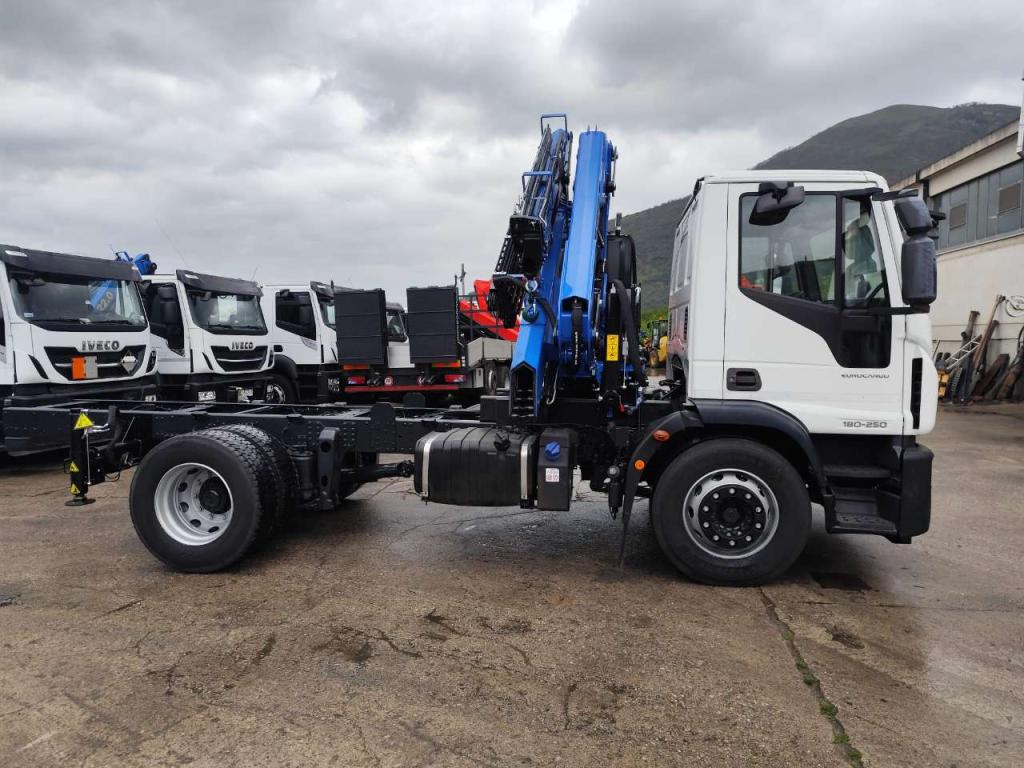 Iveco EUROCARGO 180-250 Foto 27