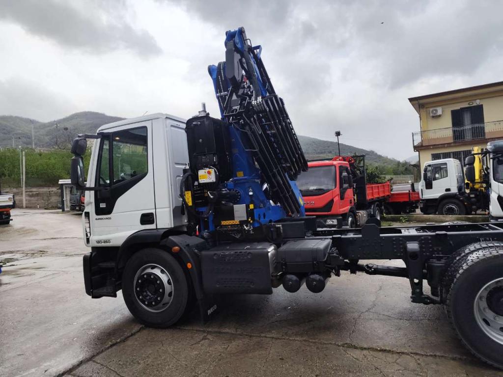 Iveco EUROCARGO 180-250 Foto 9