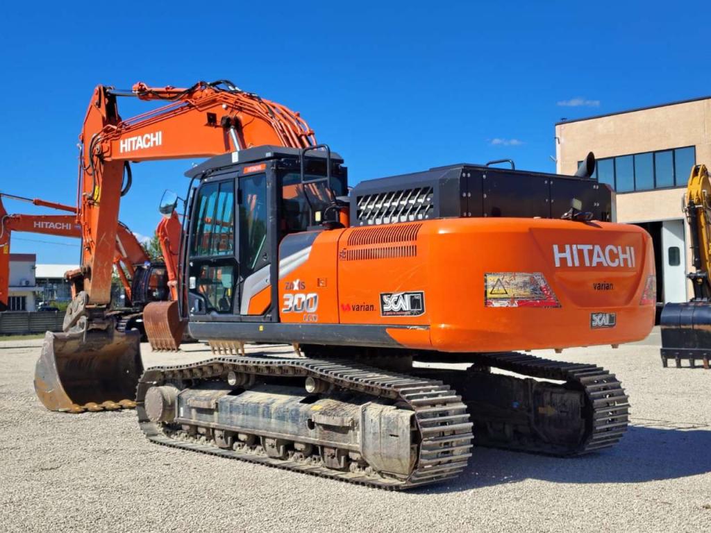 Hitachi ZX 300 LCN-7 M Foto 3