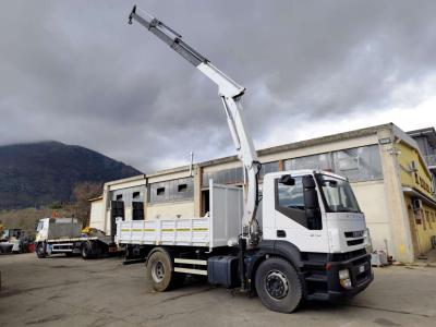 Iveco STRALIS AD 190S31P in vendita da Procida Macchine S.r.l.