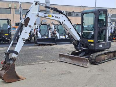 Bobcat E35