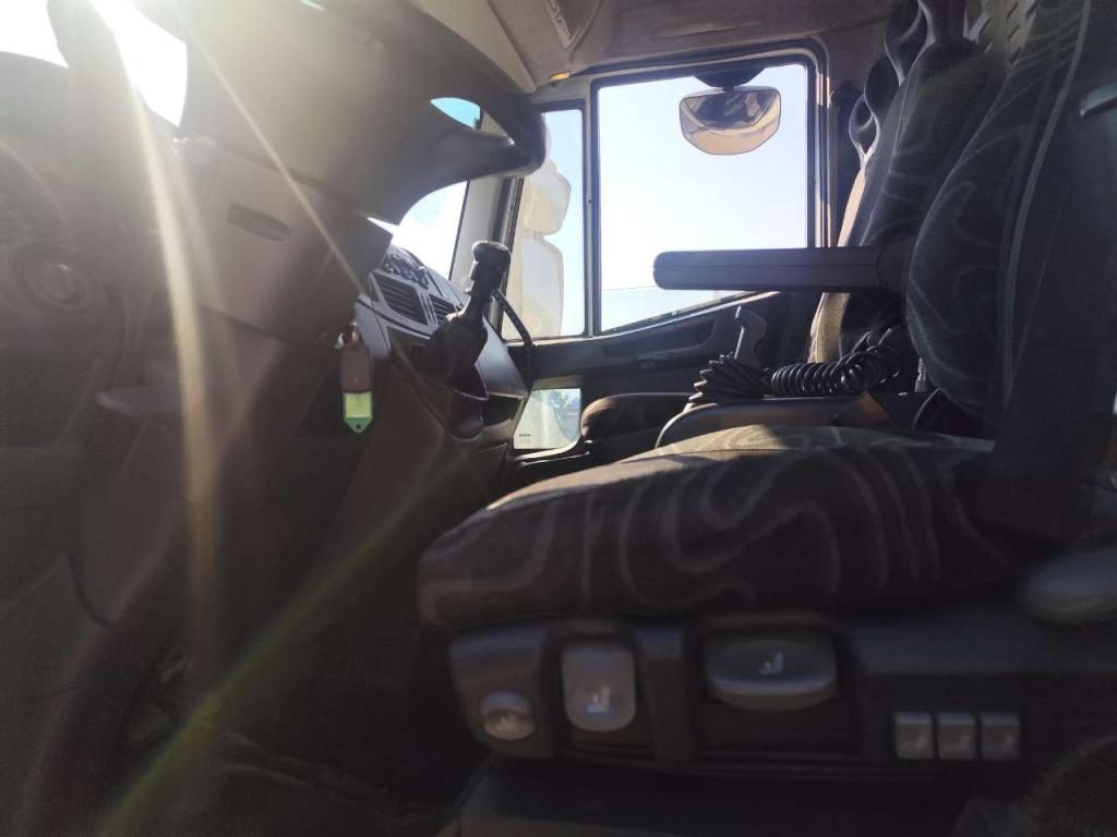 Iveco EUROCARGO 180E32 Foto 27