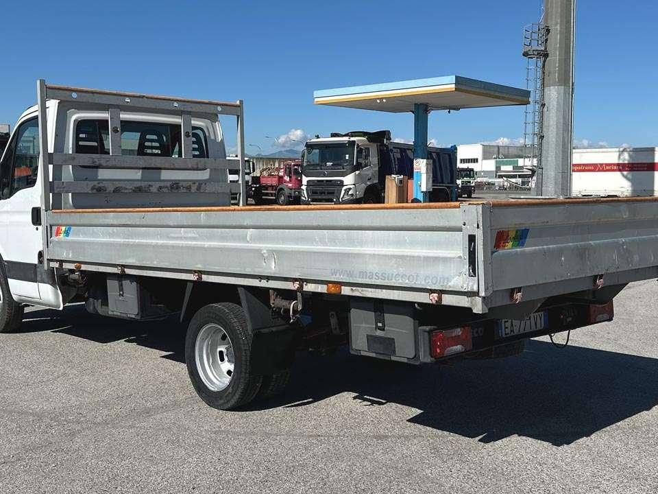 Iveco DAILY 35C13 4X2 Foto 3