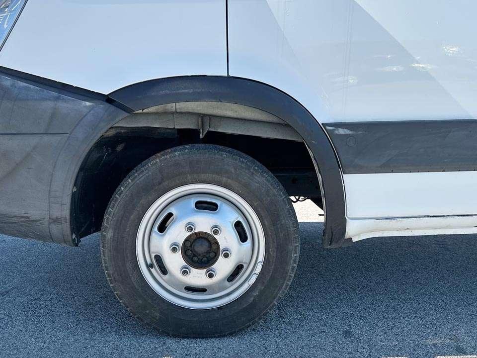 Iveco DAILY 35C13 4X2 Foto 4
