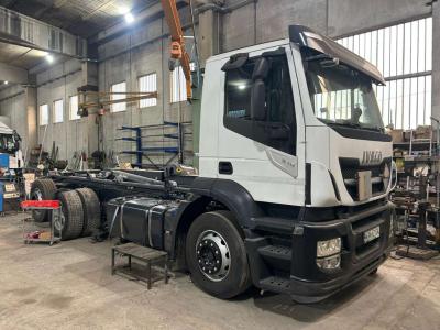 Iveco STRALIS AD 260S31 Y/P in vendita da Procida Macchine S.r.l.
