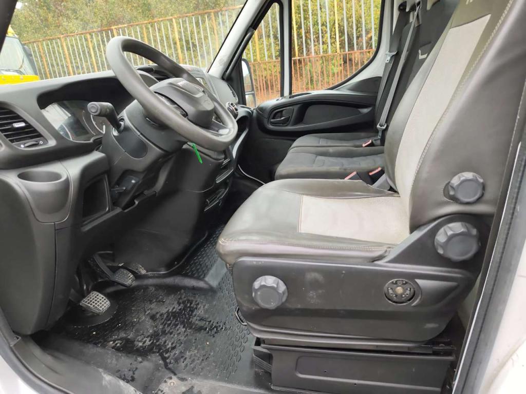 Iveco DAILY 35-140 Foto 17