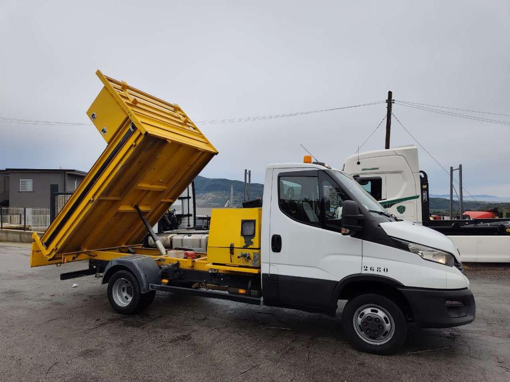 Iveco DAILY 35-140 Foto 24