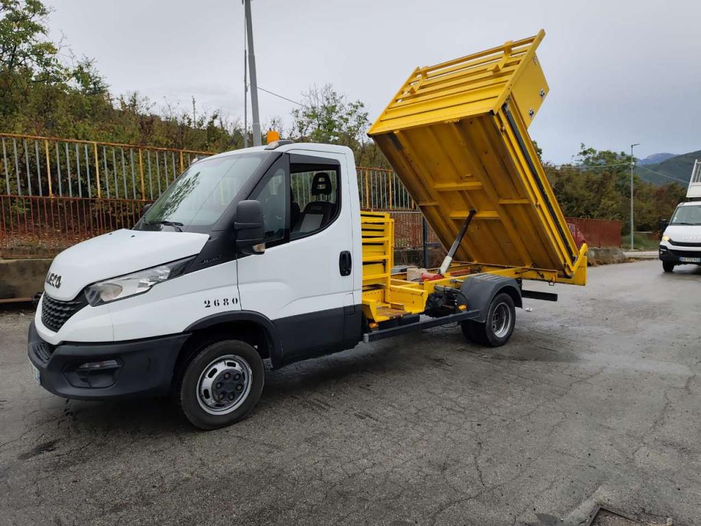 Iveco DAILY 35-140 Foto 30