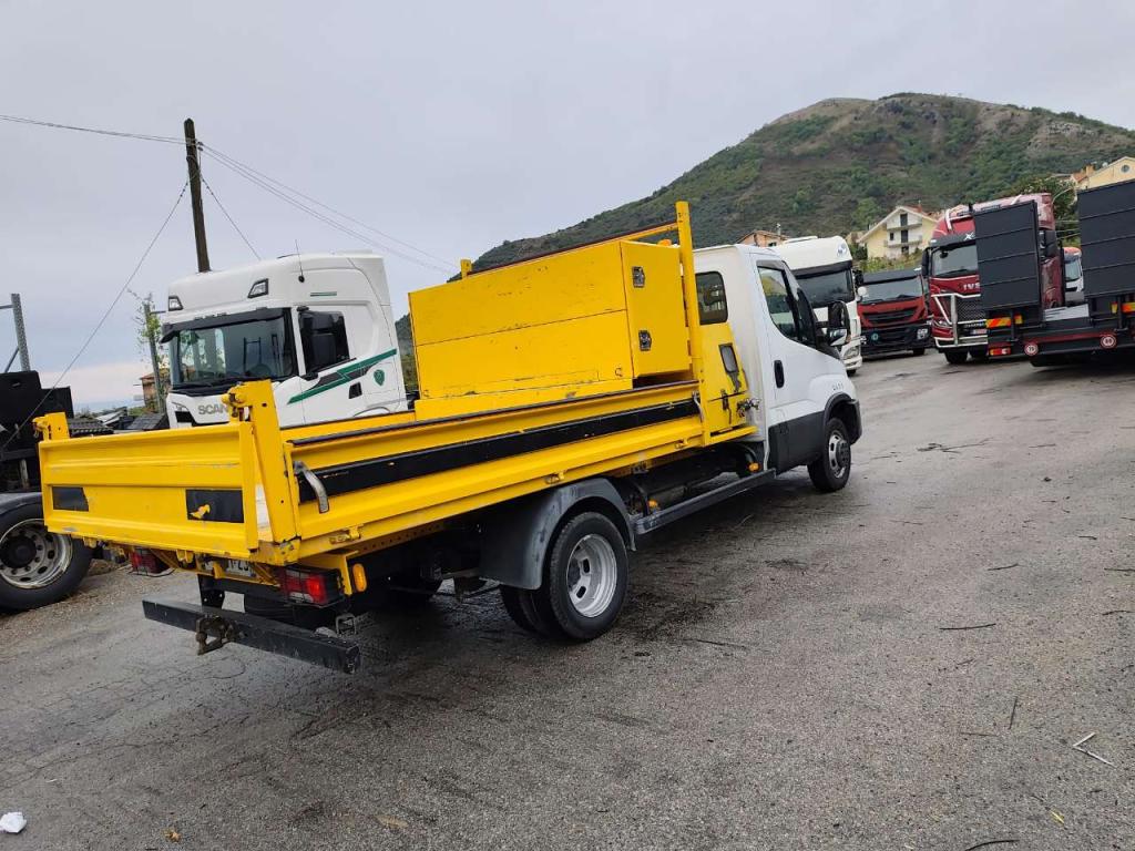 Iveco DAILY 35-140 Foto 4