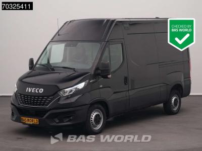 Iveco Daily 35S18 3.0L Automaat L2H2 3,5t Trekhaak ACC LED Navi Airco Camera 180PK Euro6 L2 A/C Towbar in vendita da BAS World B.V.