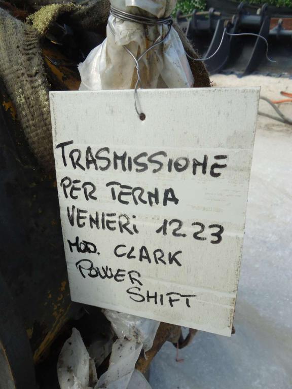 Trasmissione per Venieri 12.23 - MODELLO CLARK POWER SHIFT Foto 5