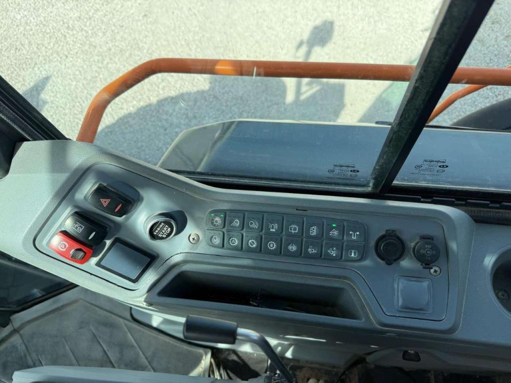 Doosan DL320-7 Foto 10