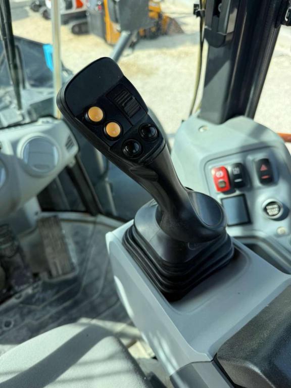 Doosan DL320-7 Foto 9