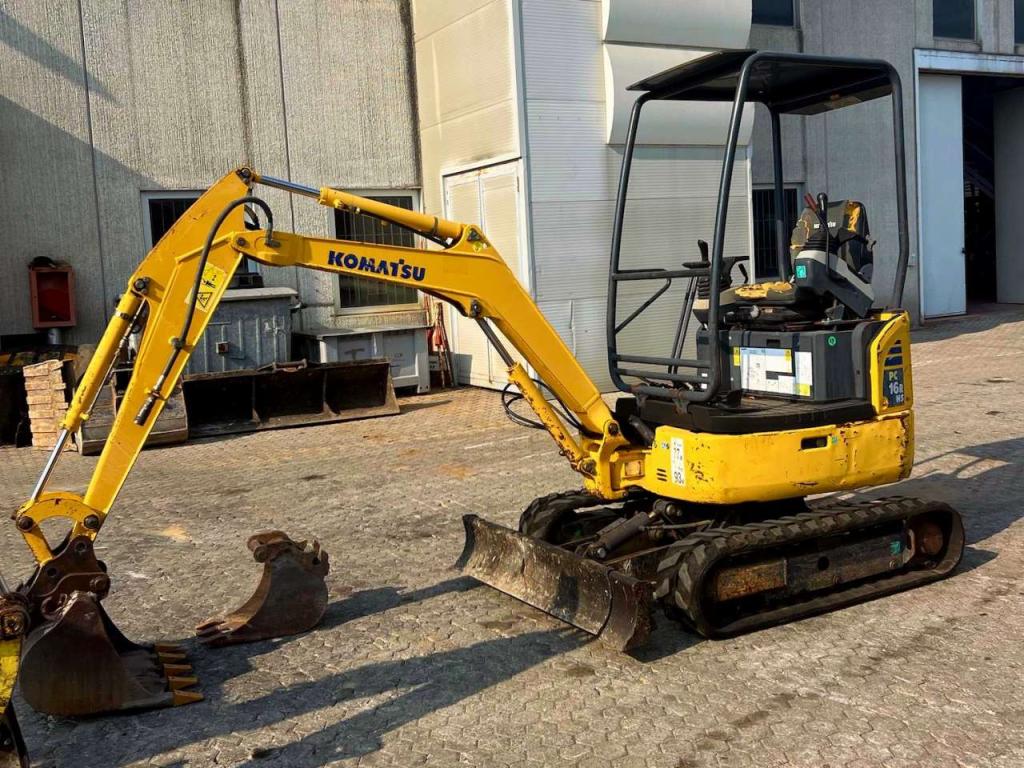 Komatsu PC16R-3HS Foto 1