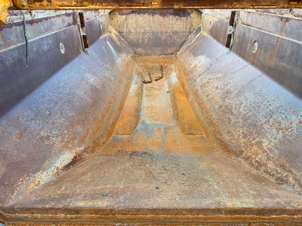 Caterpillar 725 - Dutch Machine / Body Heating Foto 15