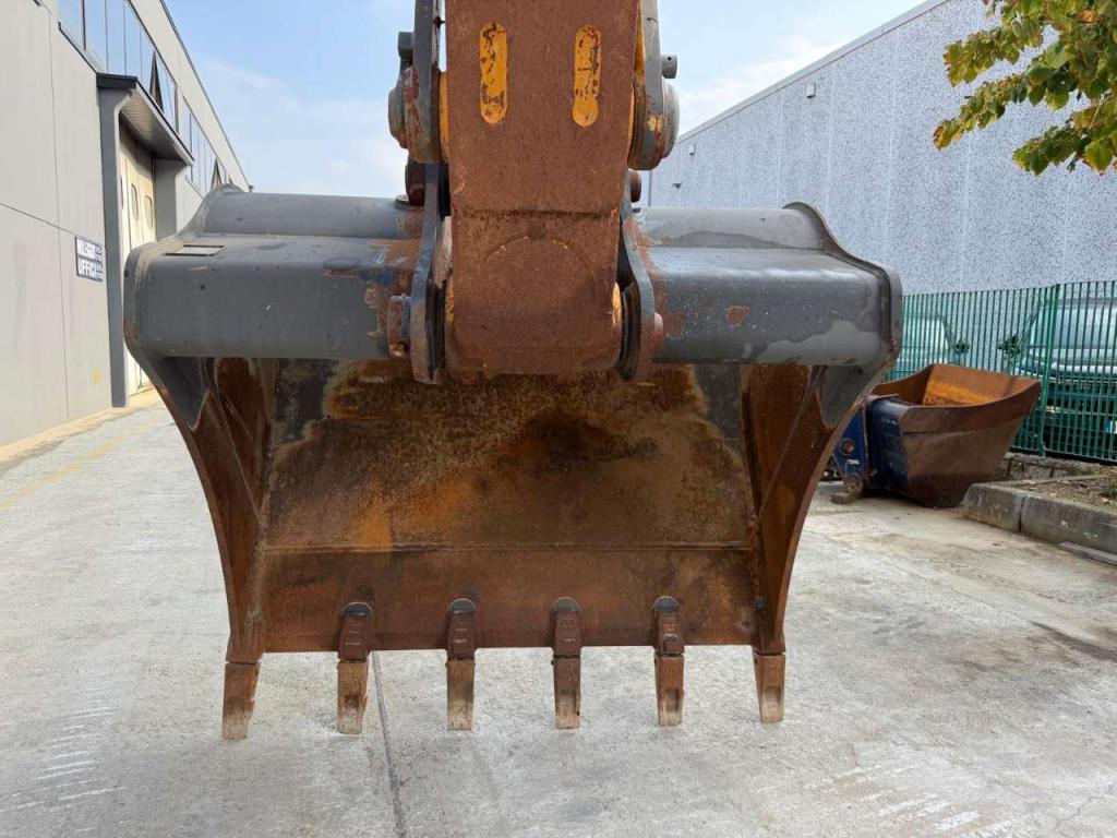 Liebherr R926 LC Foto 16