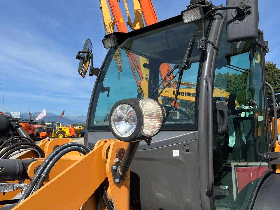 Case 221F 4x4 Foto 5