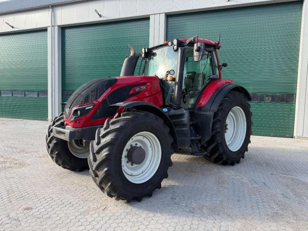Valtra T 174 GOOD TIRES Foto 1