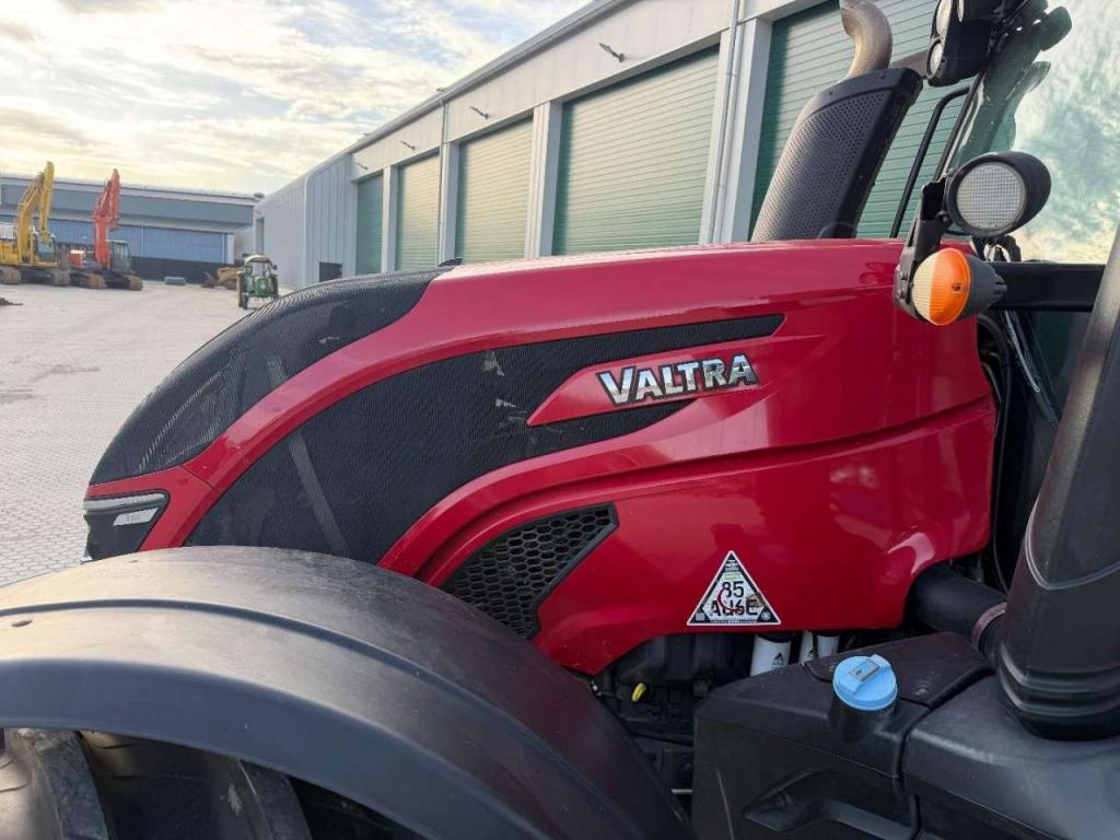 Valtra T 174 GOOD TIRES Foto 13