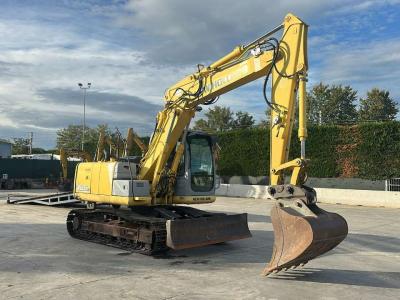 New Holland E 135B