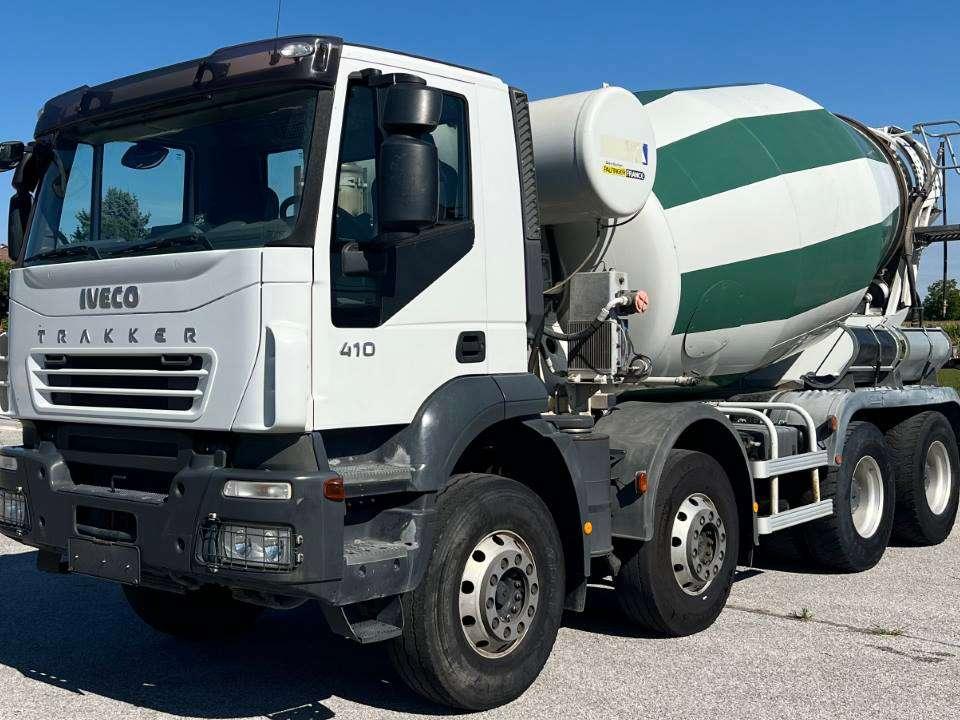 Iveco Trakker 410 8X4 Foto 1