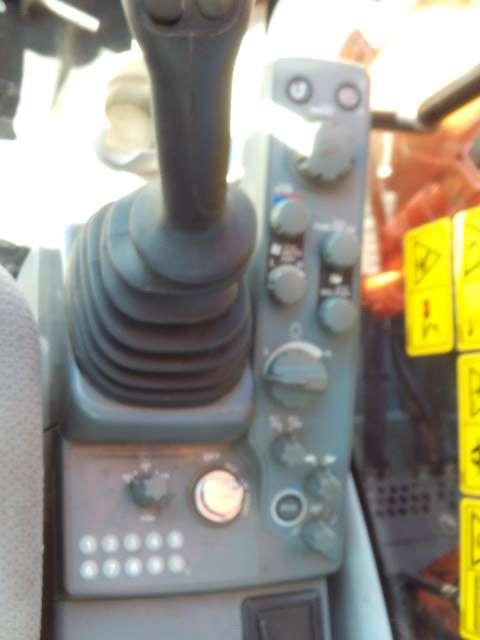 Hitachi ZX135US-6 Foto 17