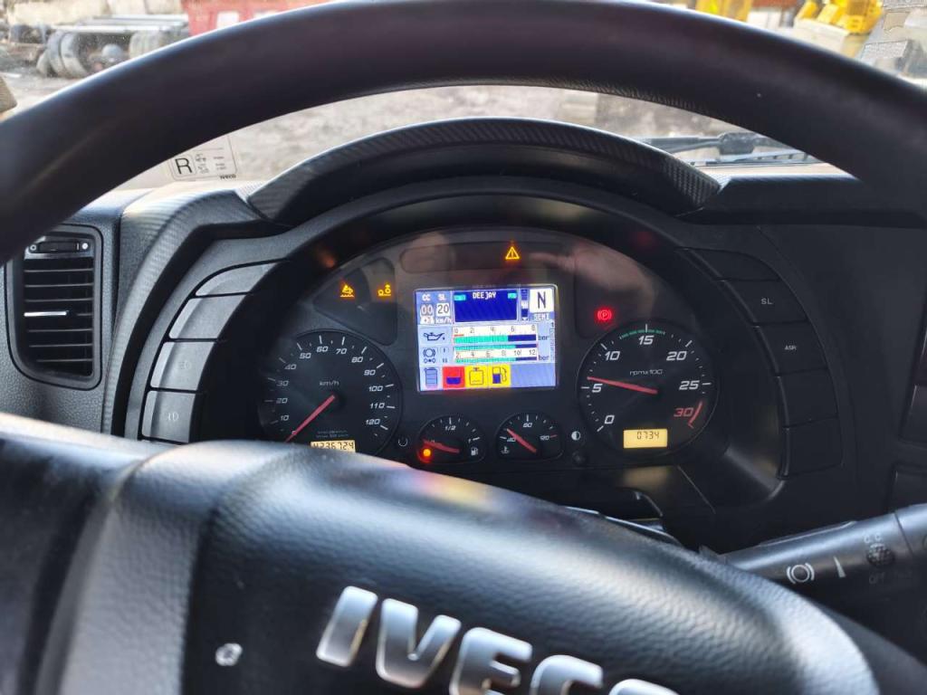 Iveco STRALIS HI-STREET 260S31 Foto 4