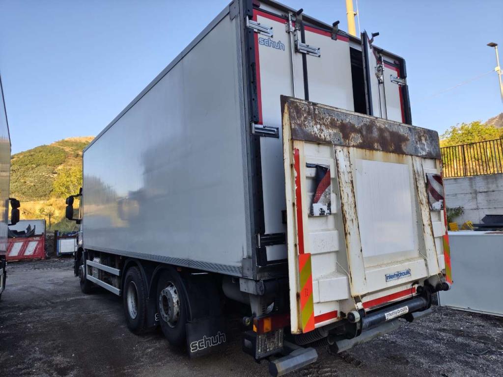 Iveco STRALIS HI-STREET 260S31 Foto 8