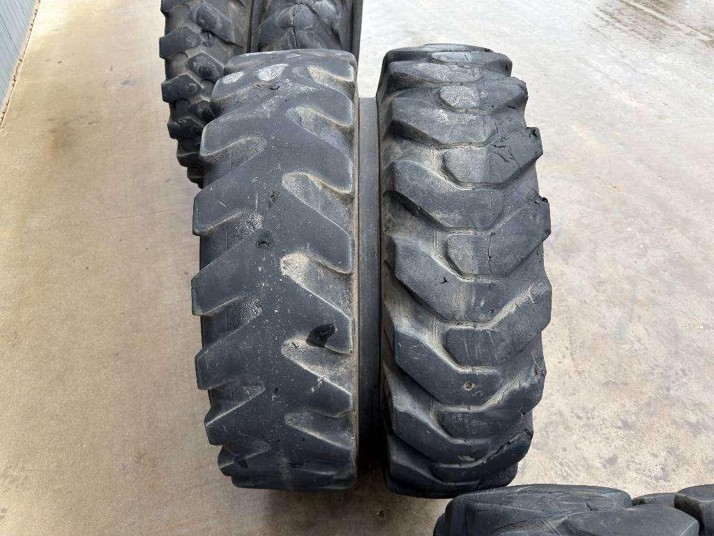 Pneumatico per Bridgestone 1000 x 20 Set / 10.00 x 20: 4x2 Tyres Foto 8