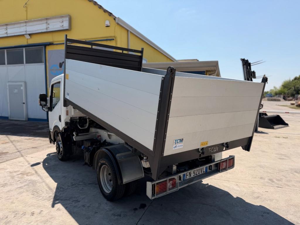 Nissan Cabstar NT400 Foto 4