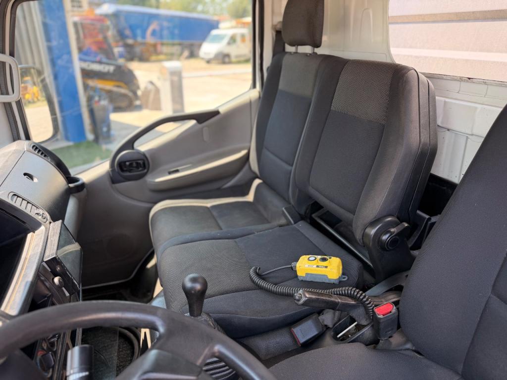 Nissan Cabstar NT400 Foto 7