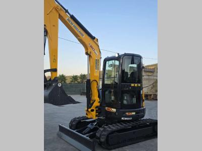New Holland E50BSR in vendita da Marinaccio Antonio