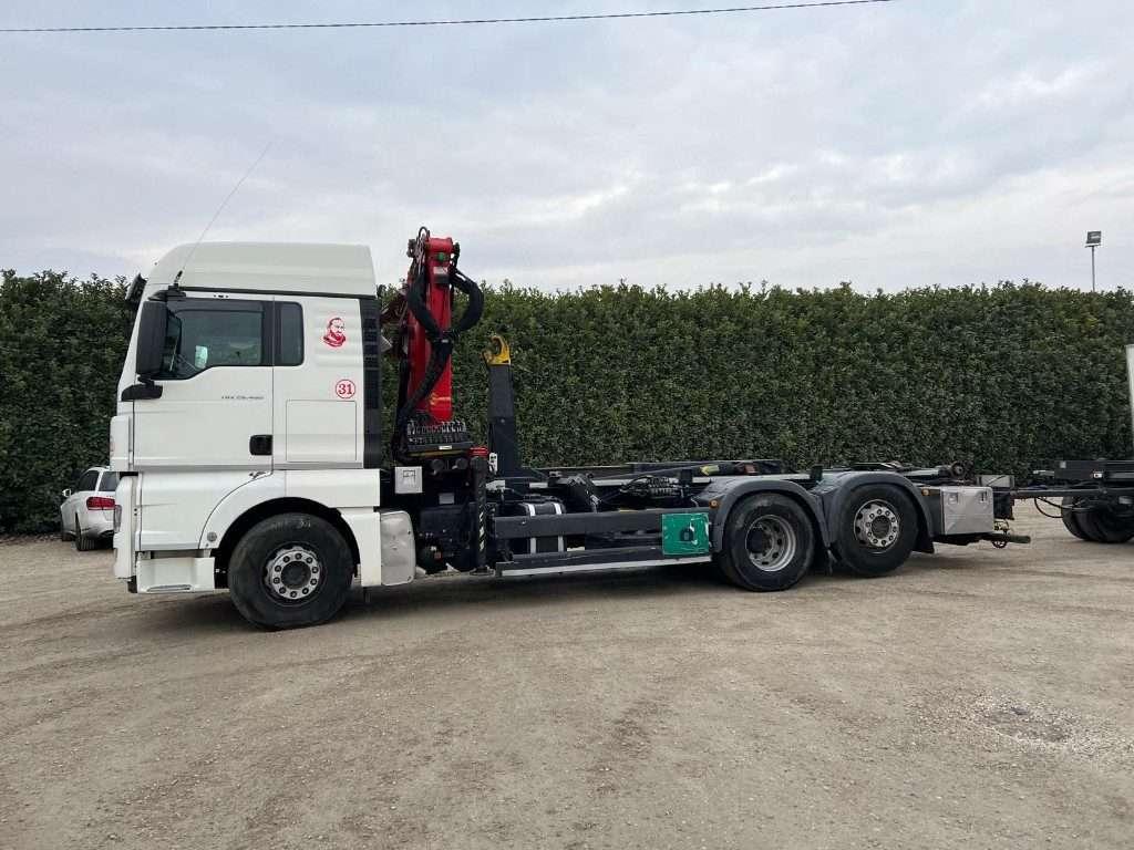 Man TGX 26.480 SCARRABILE CON GRU Foto 3