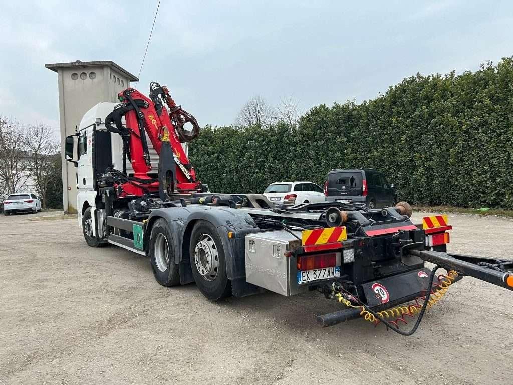 Man TGX 26.480 SCARRABILE CON GRU Foto 5