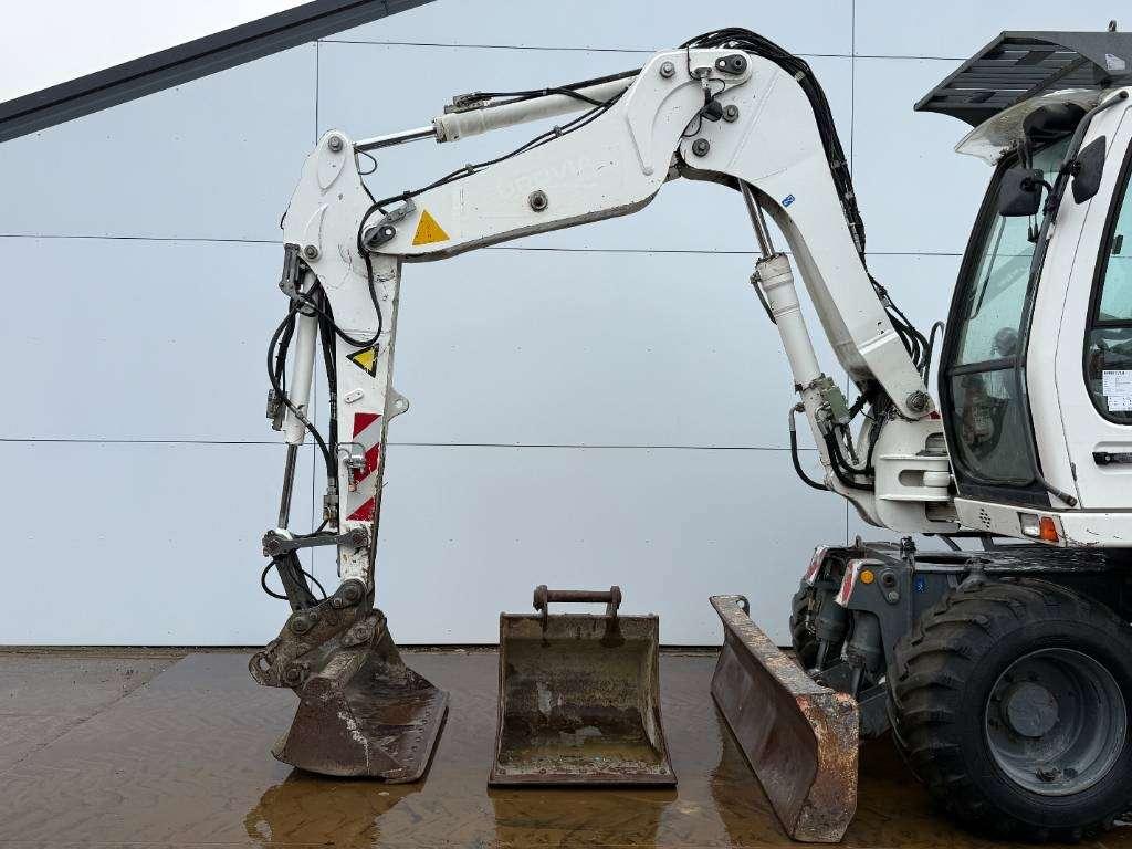 Liebherr A 309 - Hammer Lines / Quick Coupler Foto 17