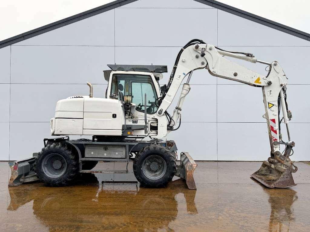 Liebherr A 309 - Hammer Lines / Quick Coupler Foto 6